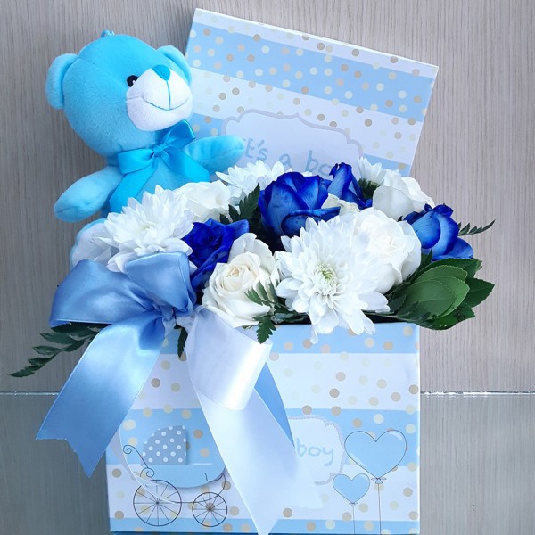 Κουτί με λουλούδια για νεογέννητο αγοράκι