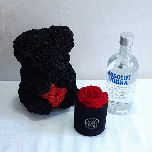 Forever rose, rose bear & Absolut Vodka